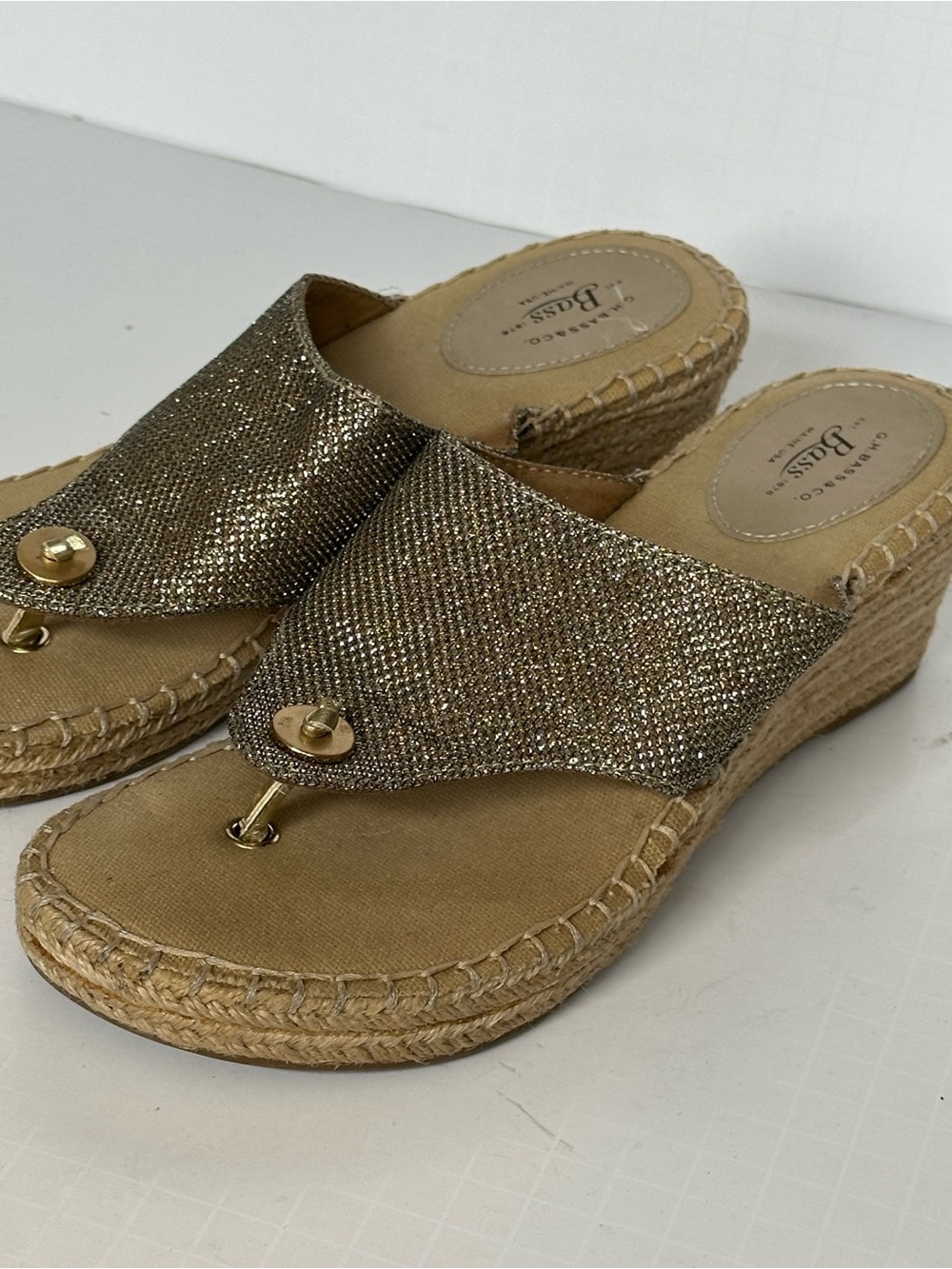 Bass Metallic Gold Espadrille Wedge Thong Sandals - Picture 5 of 11